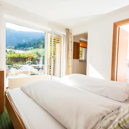 ホテル Der Waldhof