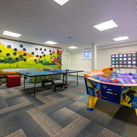 Der Waldhof 4* ツェル アム ゼー