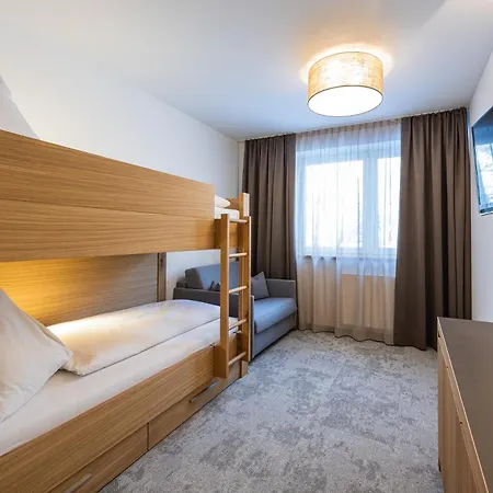 Hotel Der Waldhof 4*