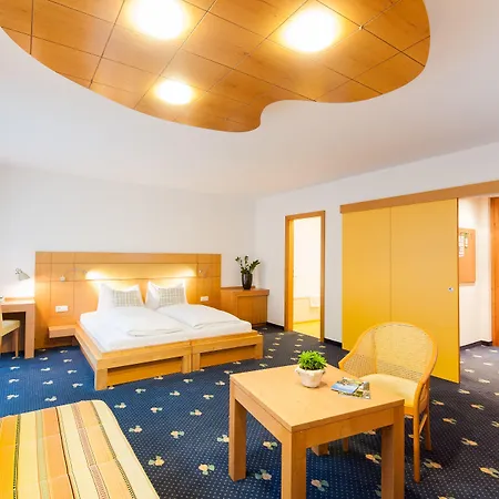 Der Waldhof ツェル アム ゼー