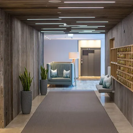 Der Waldhof 4* ツェル アム ゼー