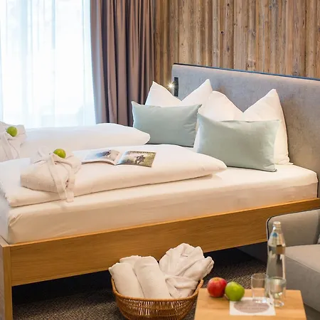 Der Waldhof 4*