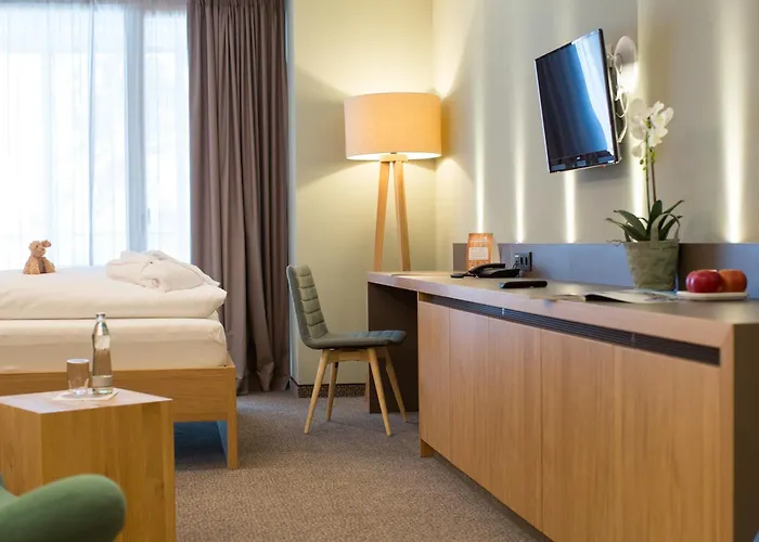 Der Waldhof Отель 4*