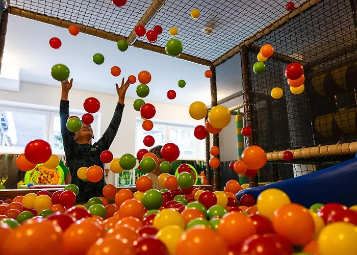 Der Waldhof Отель Целль-ам-Зе