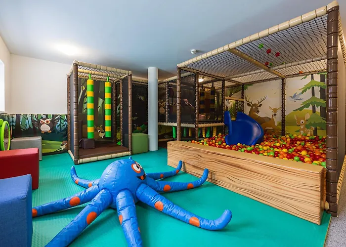 Der Waldhof Целль-ам-Зе